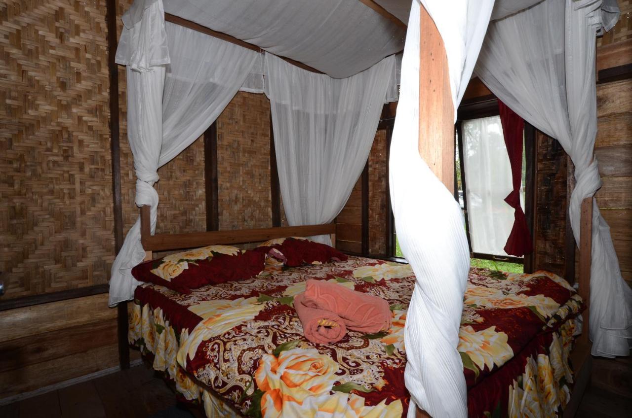Canyon Jungle Stay Bukittinggi Exteriör bild